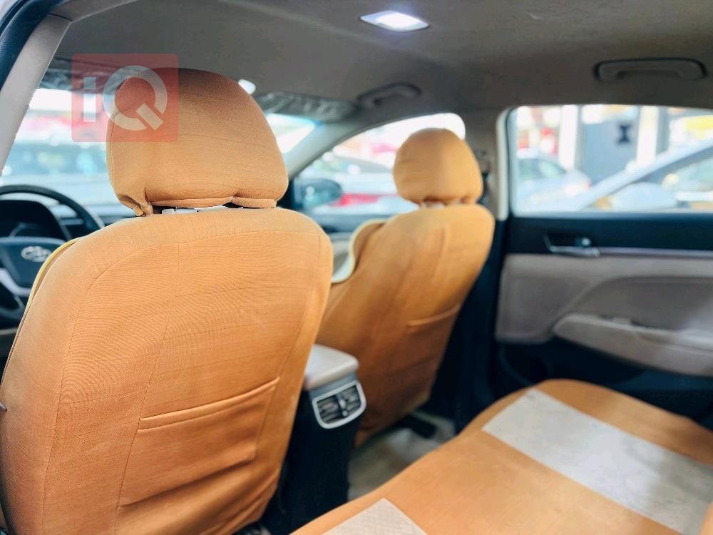 هيونداي النترا